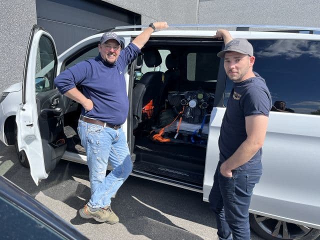 Abholung des Motors in Heist-op-den-Berg durch Thomas, Julian und Frank