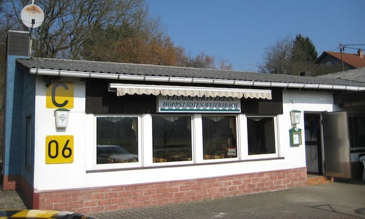 Hallen, Hangars & Vereinsheim