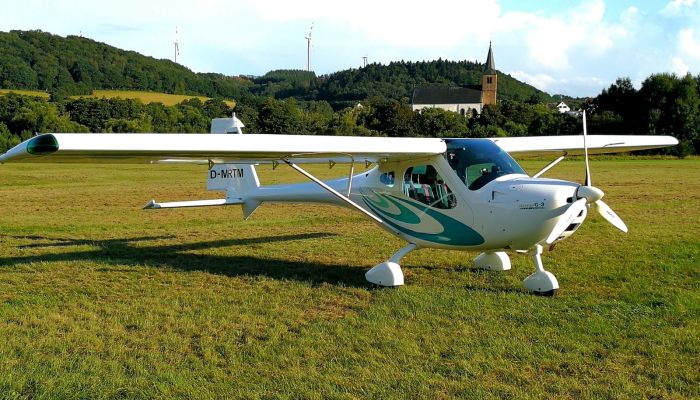 ax flugzeug ekolot