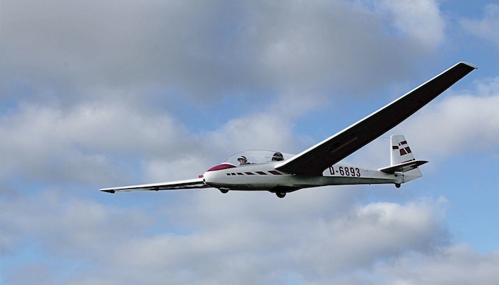 ax flugzeug ask